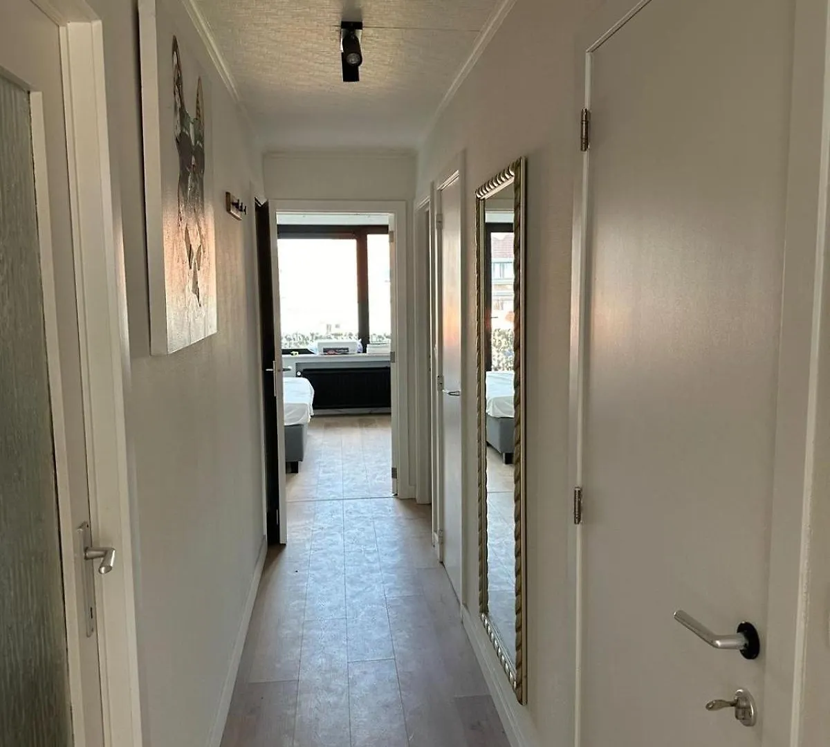 Appartement Aan Zee En Stad, Super Locatie En Volledig Gerenoveerd! Ostend
